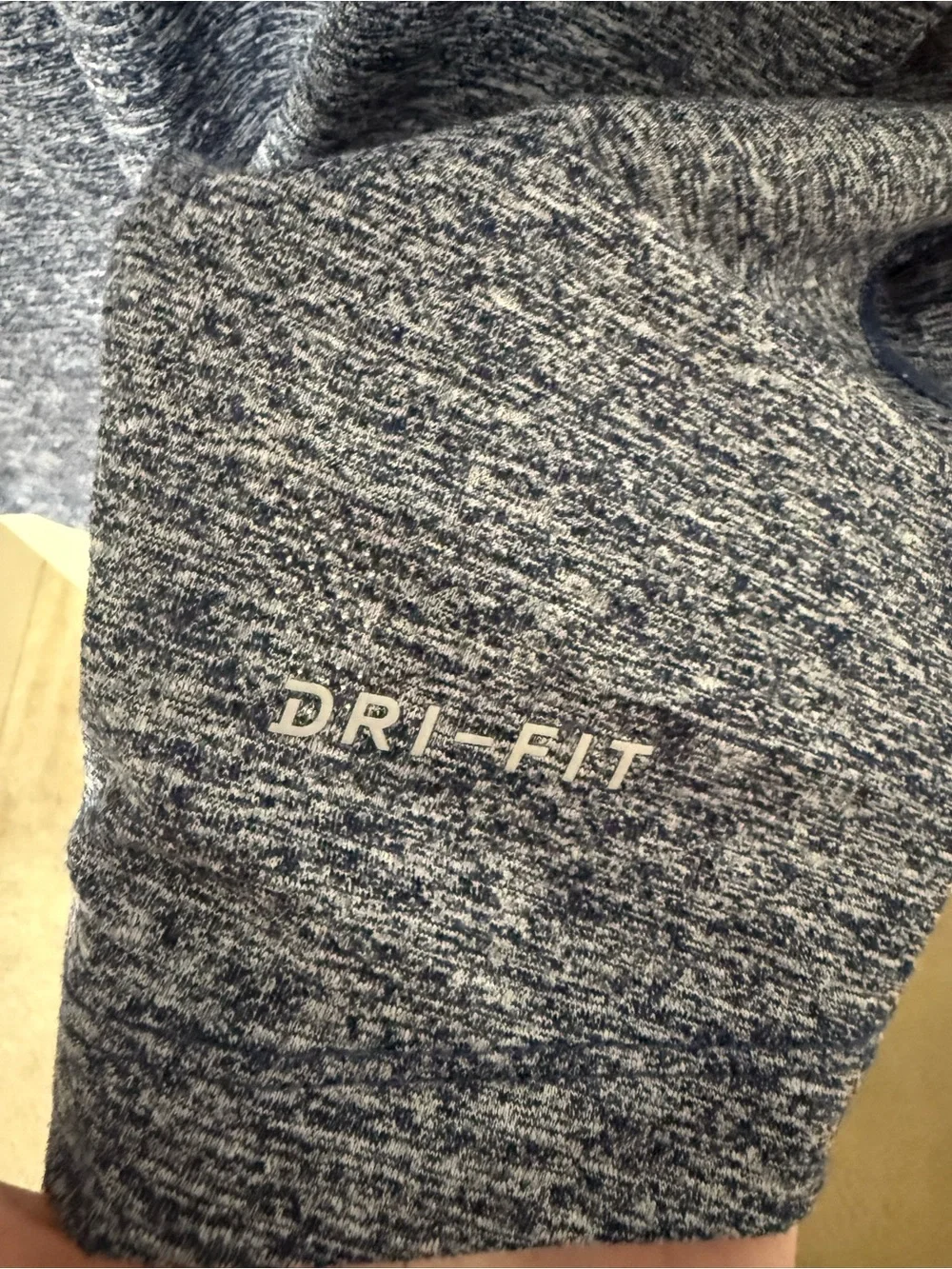 Nike Men’s Heathered Navy Blue Quarter-Zip Performance Pullover